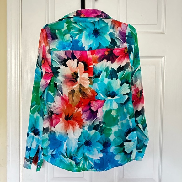Yumi Kim 100% Silk Flower Print Button Down Blouse Sz Small - Picture 3 of 6